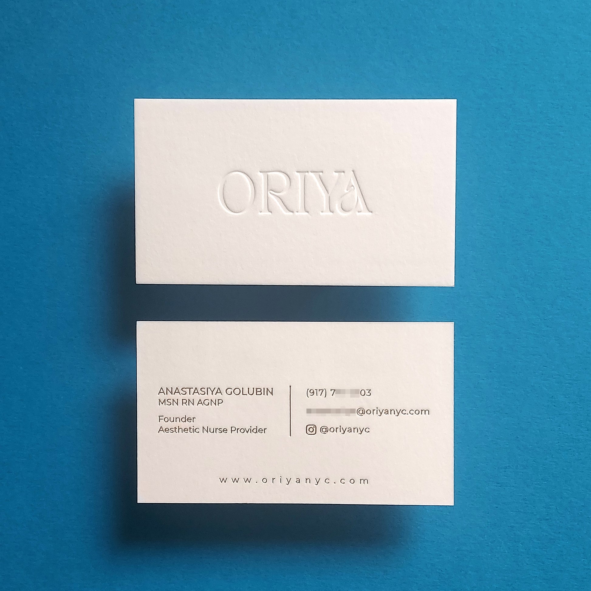 Luxury card with soft-touch and cotton base