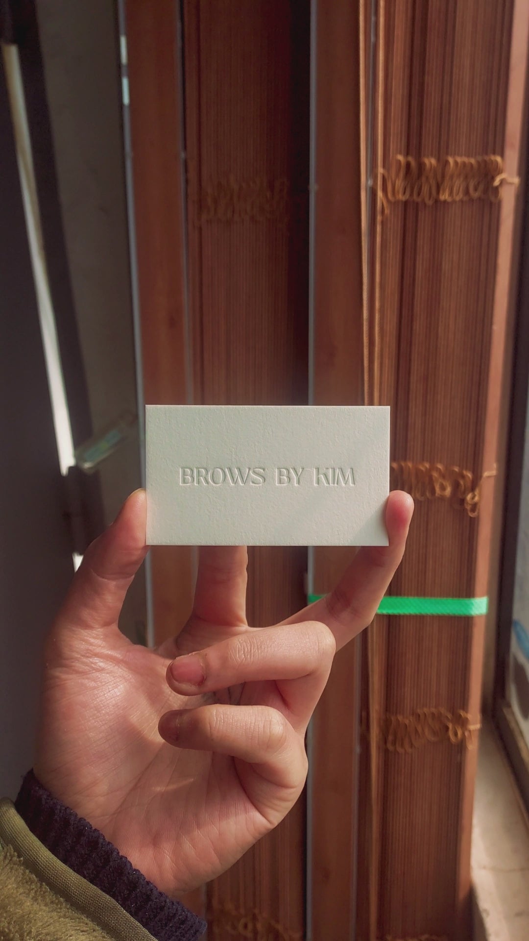 Elegant grain cotton card for professionals
